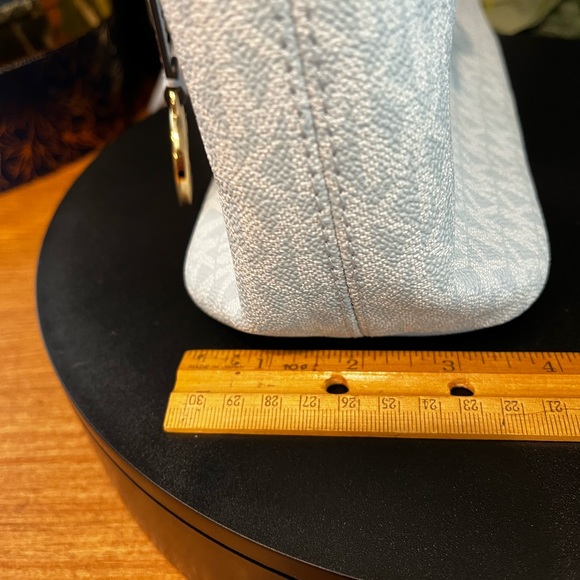 NWT Michael Kors light blue Crossbody bag and wallet - Picture 11 of 15